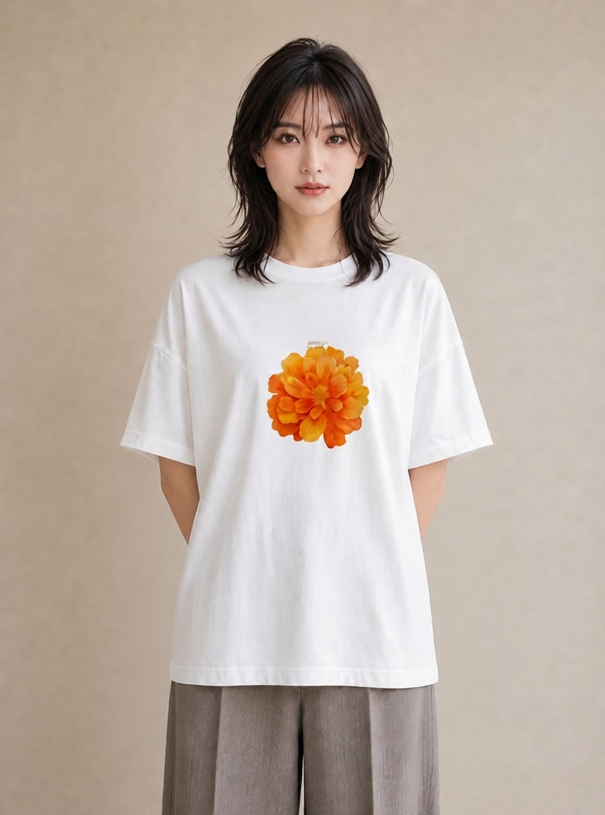 デザインTシャツ レディース コスモス 秋桜 花 花柄 イラスト ミニマル 週末コーデ 敬老の日 白T