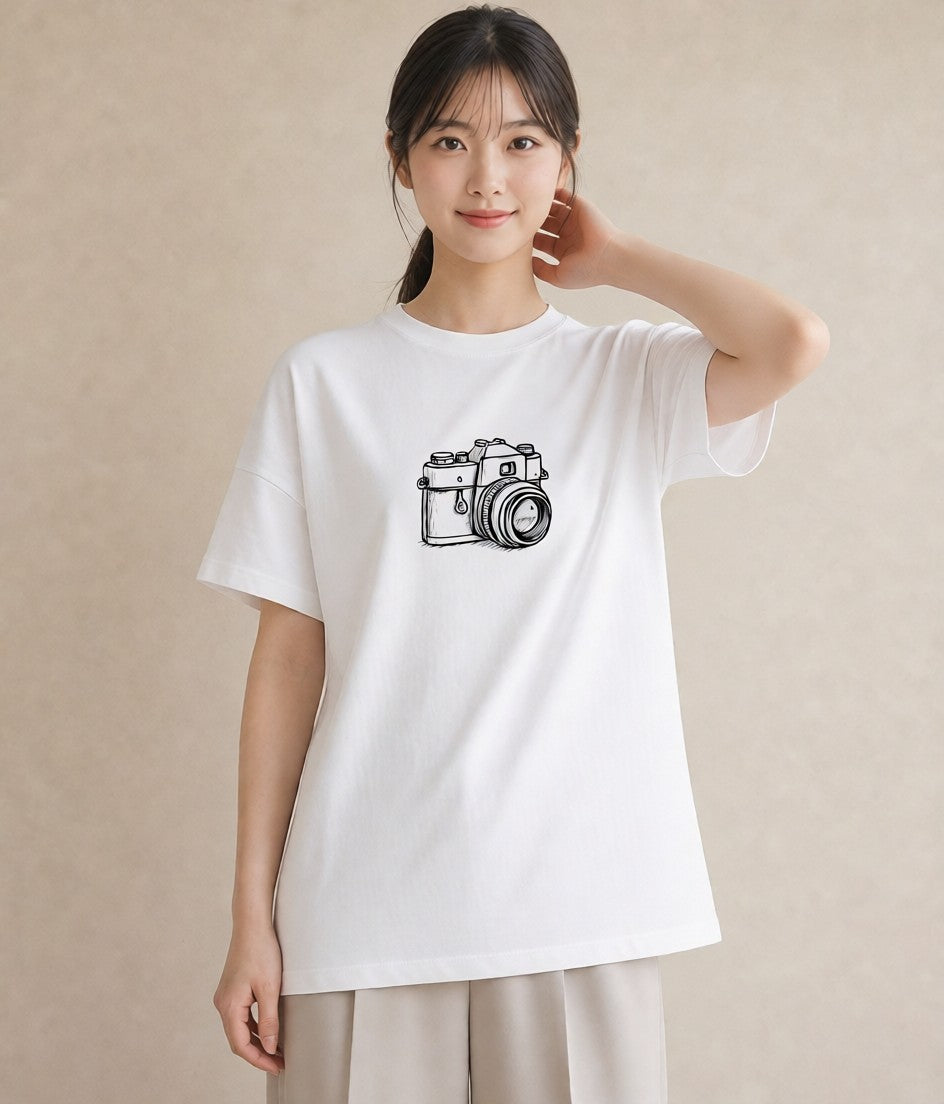 デザインTシャツ レディース カメラ フィルムカメラ レトロカメラ イラスト きれいめカジュアル おしゃれギフト 社会人 白T
