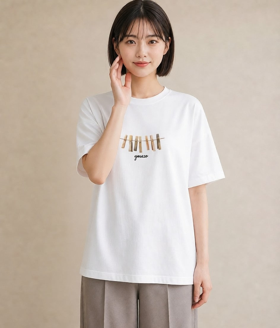 グラフィックTシャツ レディース 洗濯物 風 ナチュラル アンティーク イラスト こなれ感 春コーデ 姉妹 白T