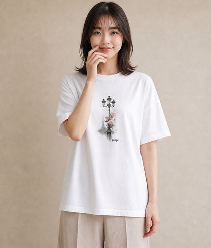 グラフィックTシャツ レディース 街灯 夜霧 夜 ナチュラル アンティーク イラスト 旅行コーデ 春服 ミセス 白T