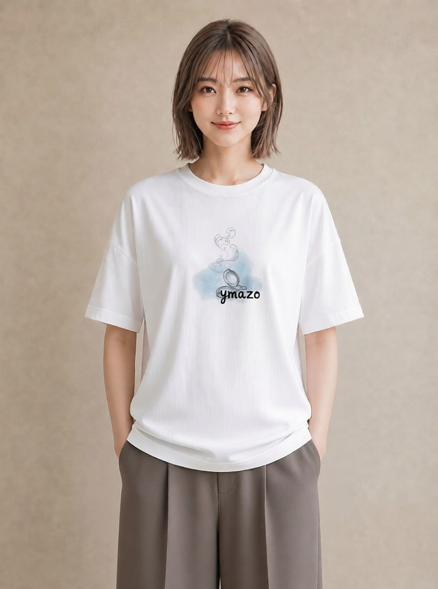 グラフィックTシャツ レディース パールピアス アクセサリー ナチュラル アンティーク イラスト こなれ感 20代 カジュアルコーデ 白T