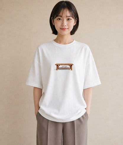 デザインTシャツ レディース 雨上がりのベンチ ベンチ ナチュラル アンティーク イラスト 手描き風 カジュアルコーデ 買い物 白T