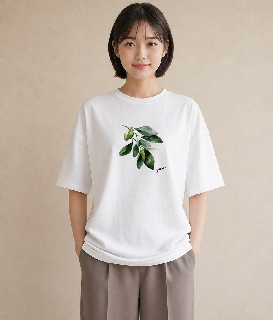 デザインTシャツ レディース ユーカリ 植物 ボタニカル イラスト ニュアンス カジュアルコーデ 買い物 白T
