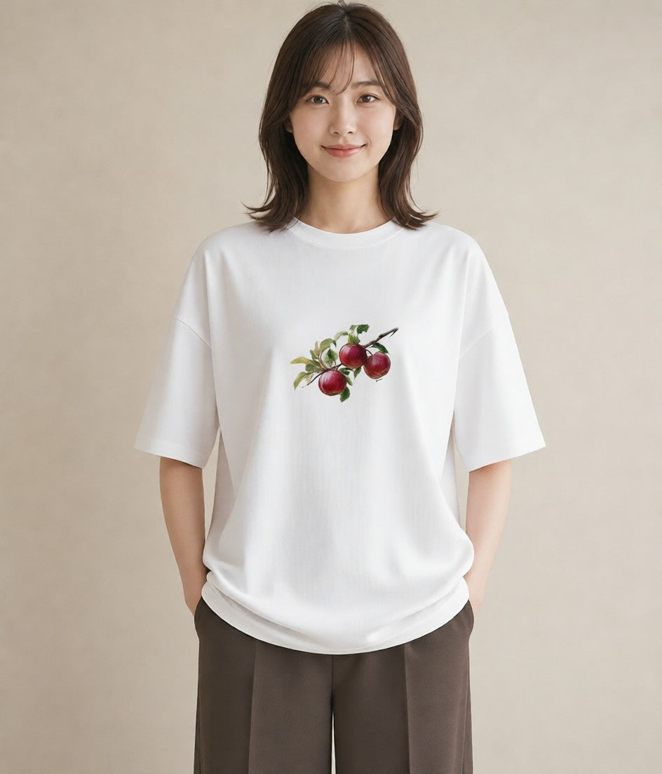 プリントTシャツ レディース りんご 林檎 アップル 食べ物 フード イラスト こなれ感 カフェ巡り 女子会 白T