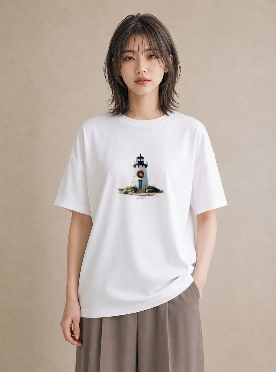 Tシャツ レディース 灯台 霧 海 ナチュラル アンティーク イラスト 淡色 デイリーウェア 休日 白T