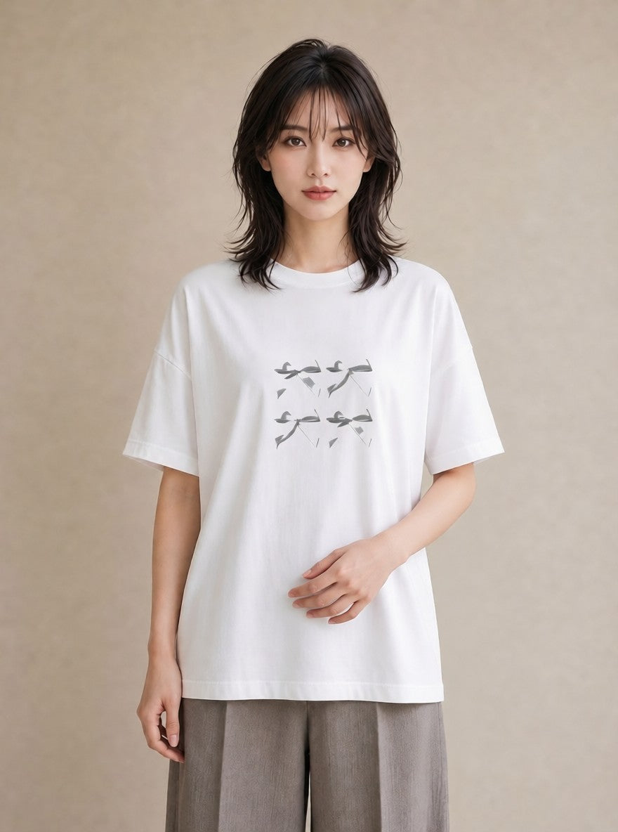 グラフィックTシャツ レディース リボン ボウ りぼん イラスト ミニマル ペアコーデ 秋コーデ 白T