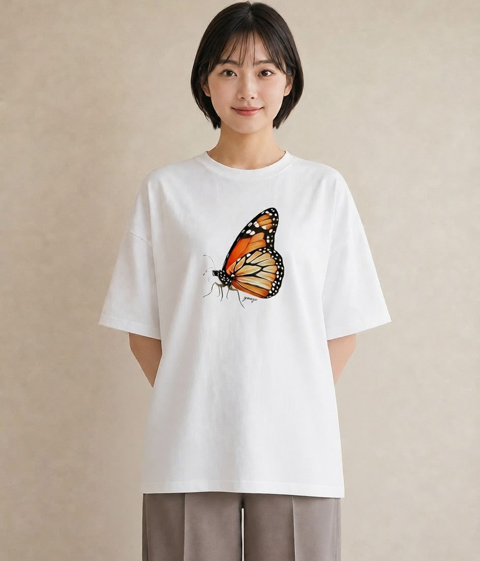 デザインTシャツ レディース ちょうちょ 蝶 バタフライ 昆虫 虫 イラスト アート風 女性向けギフト 散歩 白T