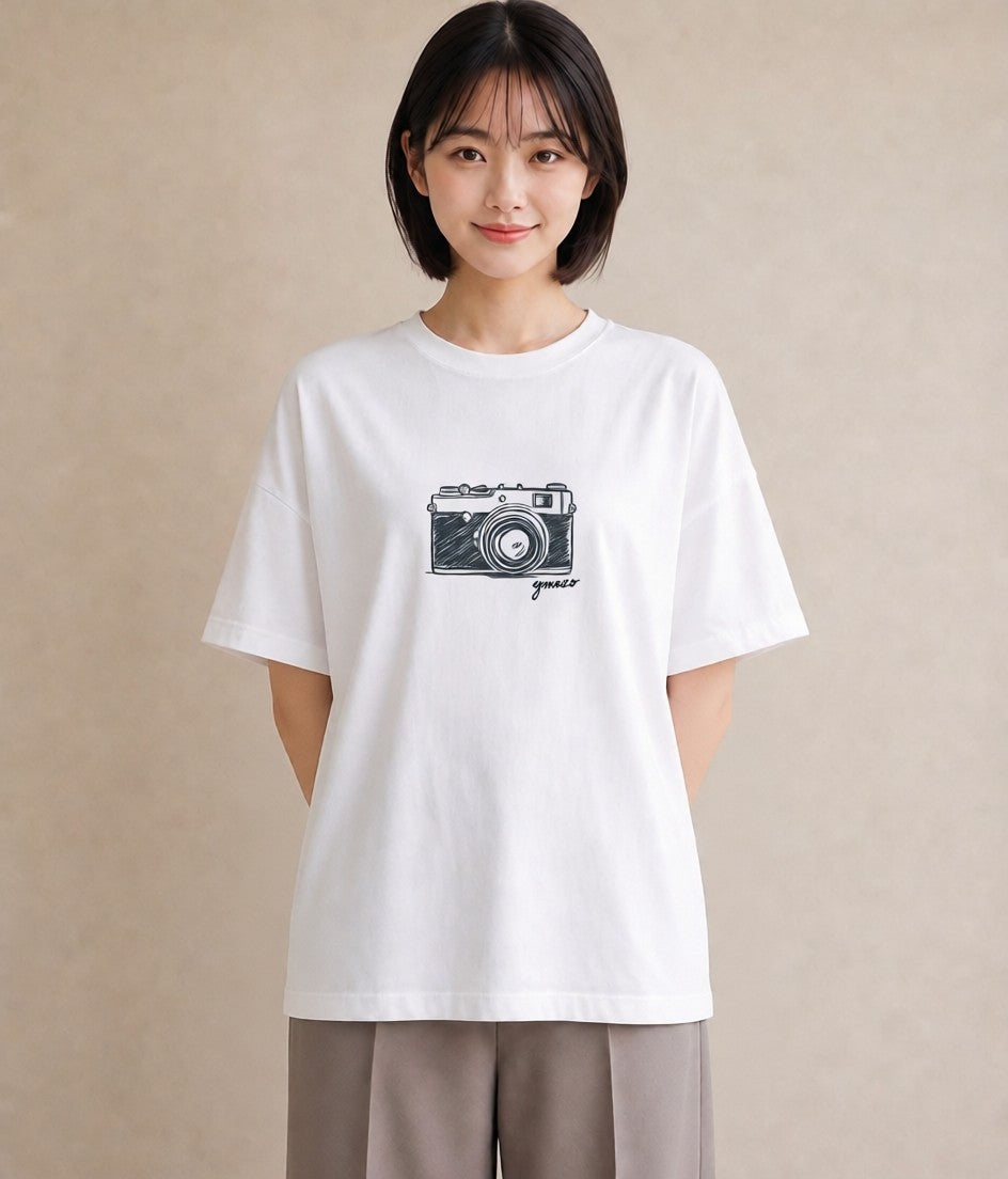 デザインTシャツ レディース カメラ フィルムカメラ レトロカメラ イラスト ラフ ビーチ デイリーウェア 白T