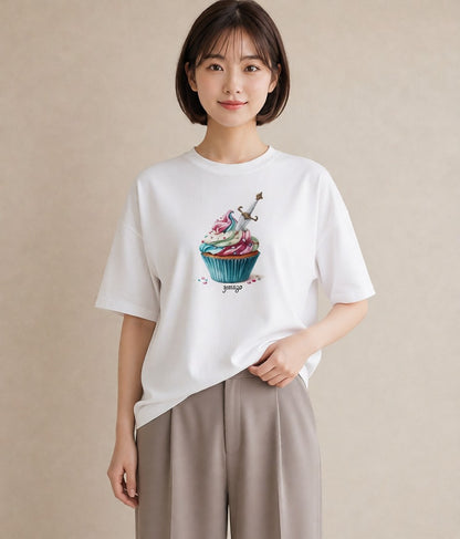 プリントTシャツ レディース マフィン 食べ物 フード イラスト 淡色 20代 カジュアルコーデ 白T