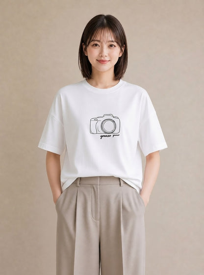 デザインTシャツ レディース カメラ フィルムカメラ レトロカメラ イラスト フェミニン ルームウェア ギフト 白T