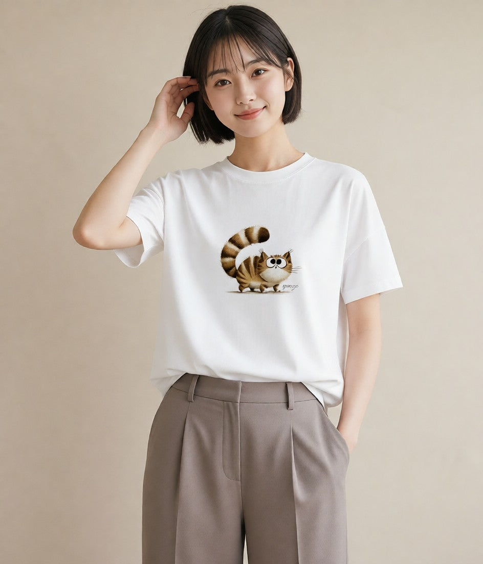 グラフィックTシャツ レディース エキゾチックショートヘア 猫 ねこ イラスト きれいめカジュアル 女性向けギフト 散歩 白T