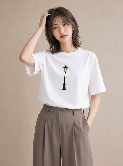 半袖Tシャツ レディース 街灯 夜霧 夜 ナチュラル アンティーク イラスト 通勤 在宅 白T