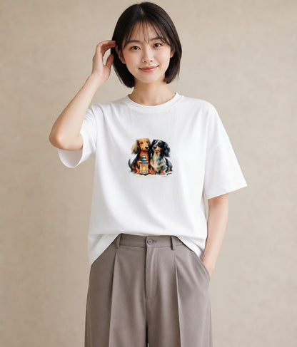 プリントTシャツ レディース ミニチュアダックスフンド 犬 いぬ イラスト ミニマル 海 カフェ巡り 白T