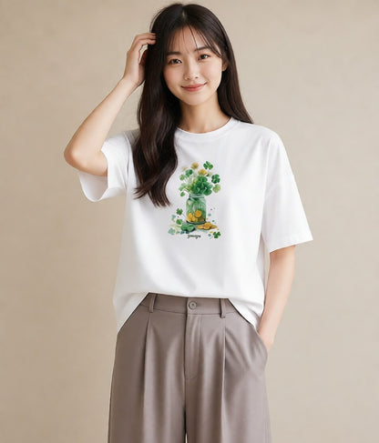 グラフィックTシャツ レディース クローバー 四つ葉 花 花柄 イラスト 旅行コーデ カフェ服 クリスマス 白T