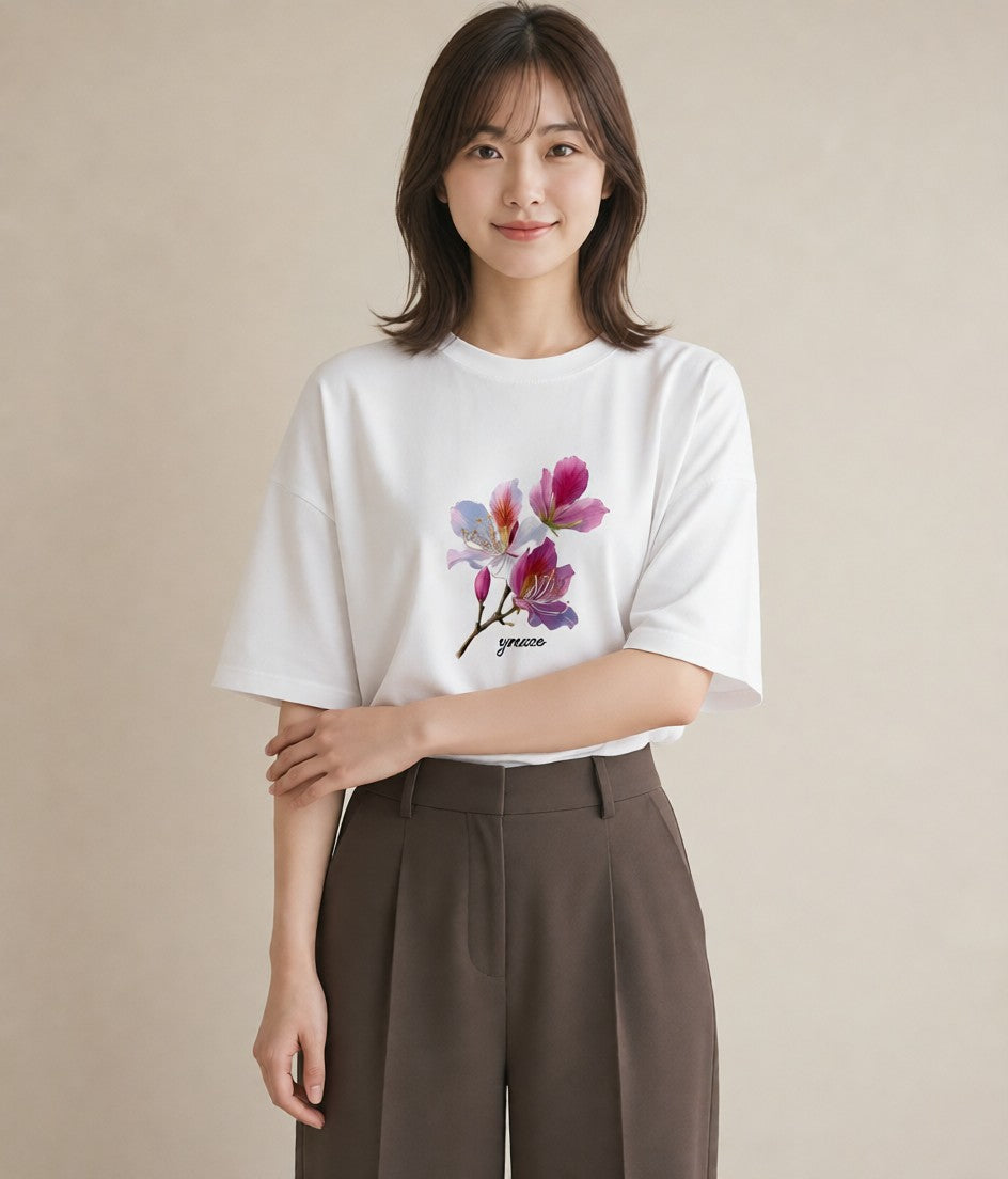 半袖Tシャツ レディース 梅 花 花柄 イラスト 旅行コーデ 買い物 夏コーデ 白T