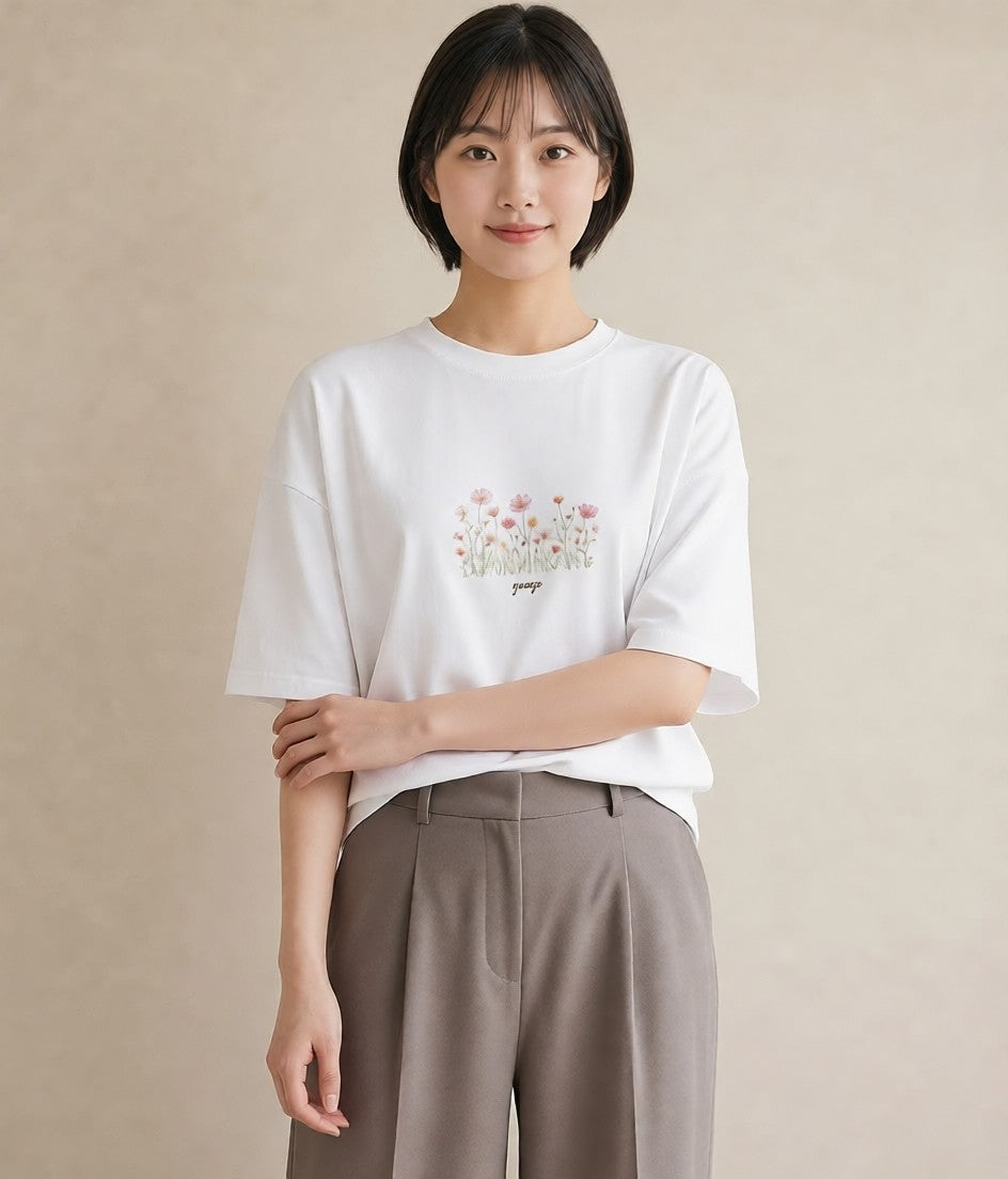 Tシャツ レディース デイジー 花 花柄 イラスト きれいめカジュアル 在宅 公園 白T