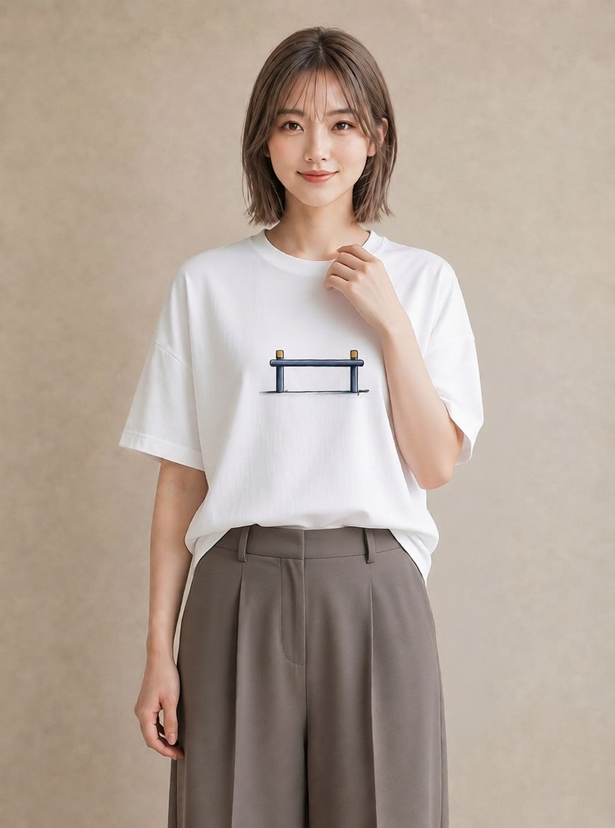 半袖Tシャツ レディース 桟橋 水辺 波止場 ナチュラル アンティーク イラスト ポップ 部屋着 女性向けギフト 白T
