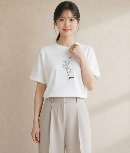 半袖Tシャツ レディース 小花 花 フラワー イラスト きれいめ ルームウェア ギフト 白T