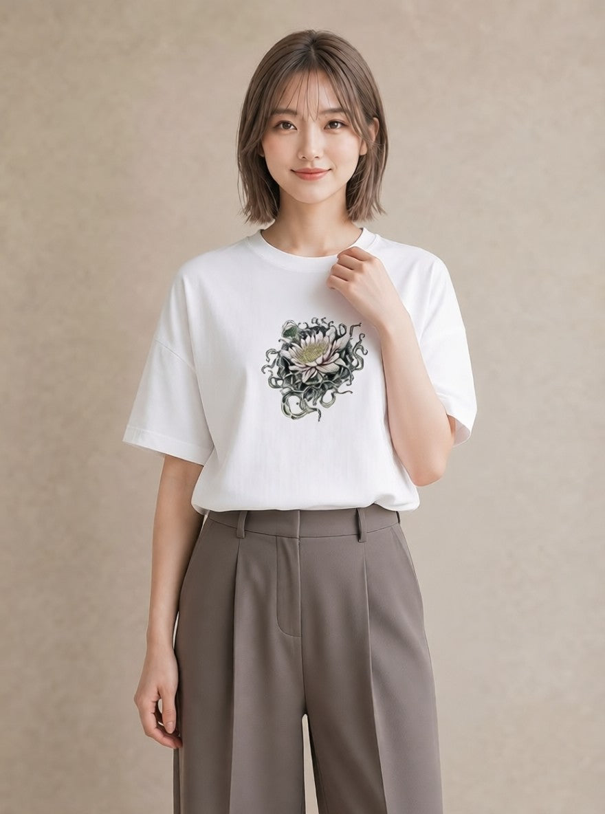 プリントTシャツ レディース 蓮 花 花柄 イラスト シック カフェ巡り 女子会 白T