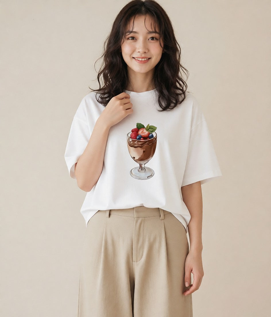 グラフィックTシャツ レディース チョコ 食べ物 フード イラスト 旅行コーデ 在宅 公園 白T