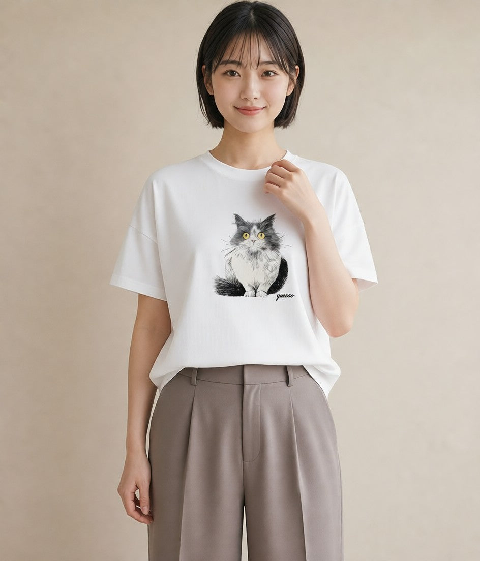 半袖Tシャツ レディース サバトラ 猫 ねこ イラスト ニュアンス 在宅 公園 白T