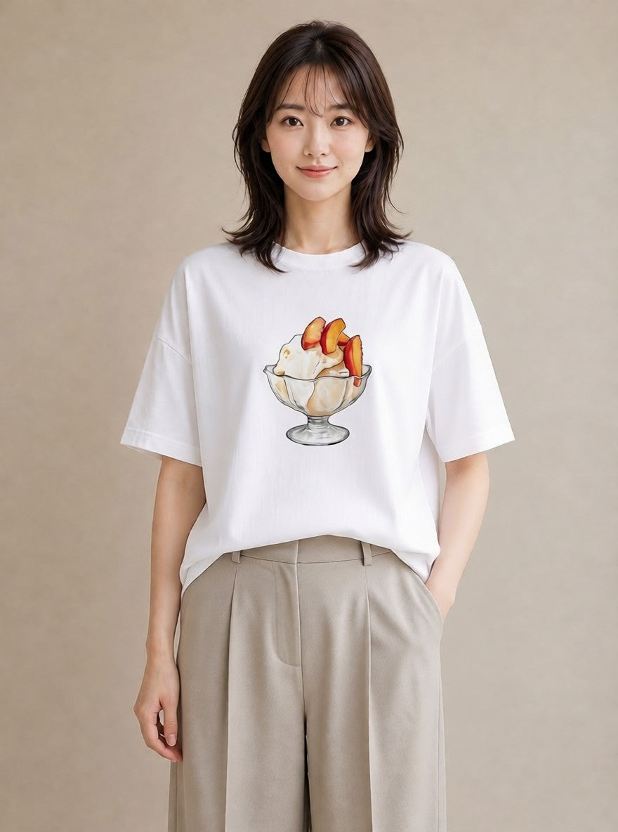 デザインTシャツ レディース もも 食べ物 フード イラスト ヴィンテージ風 休日 ペアコーデ 白T