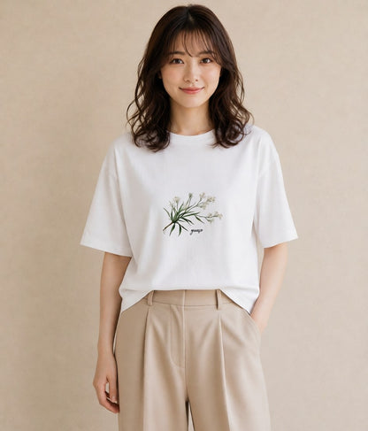 グラフィックTシャツ レディース 金木犀 花 花柄 イラスト 上品 20代 カジュアルコーデ 白T