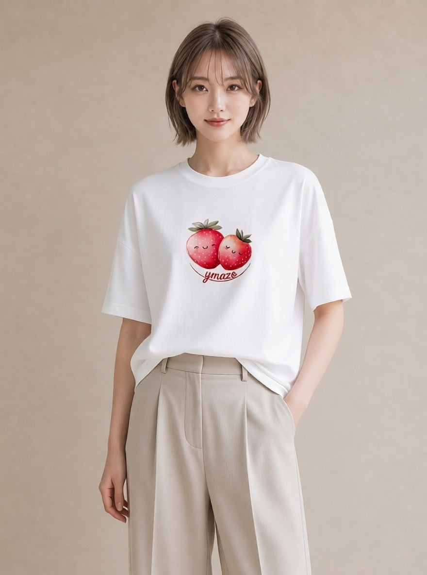 グラフィックTシャツ レディース いちご 苺 ストロベリー 食べ物 フード イラスト 抜け感 休日 ペアコーデ 白T