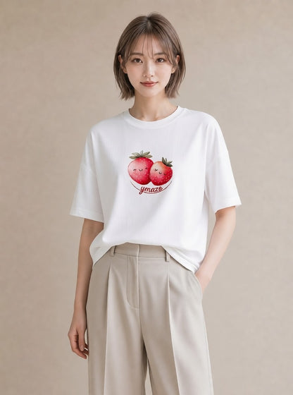 グラフィックTシャツ レディース いちご 苺 ストロベリー 食べ物 フード イラスト 抜け感 休日 ペアコーデ 白T