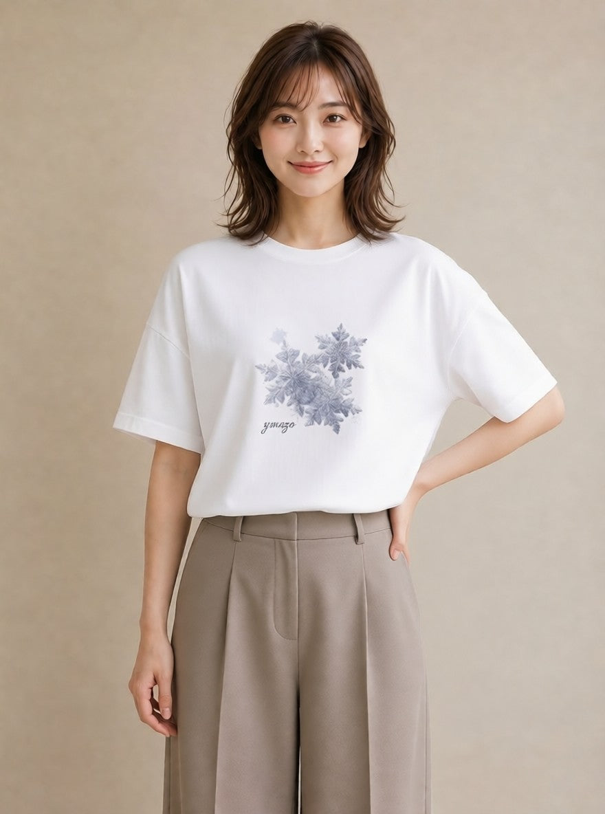 プリントTシャツ レディース 雪の結晶 星空 宇宙 イラスト ニュアンス 休日 ペアコーデ 白T