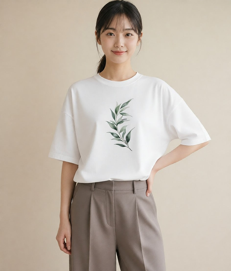 グラフィックTシャツ レディース ガラス瓶 小枝 ボタニカル ナチュラル アンティーク イラスト 自分用 ルームウェア 白T