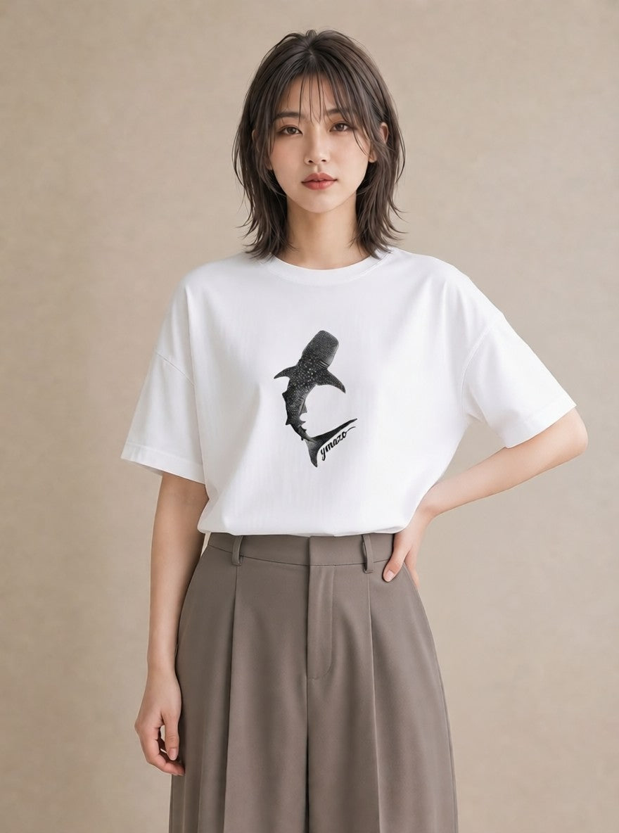 半袖Tシャツ レディース ジンベエザメ 海の生き物 海 イラスト 個性的 秋コーデ おしゃれギフト 白T