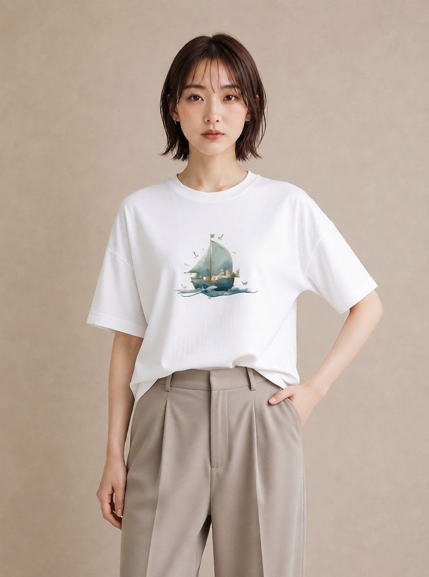 半袖Tシャツ レディース 紙の船 水辺 ナチュラル アンティーク イラスト 旅行コーデ 誕生日プレゼント 綿100 白T