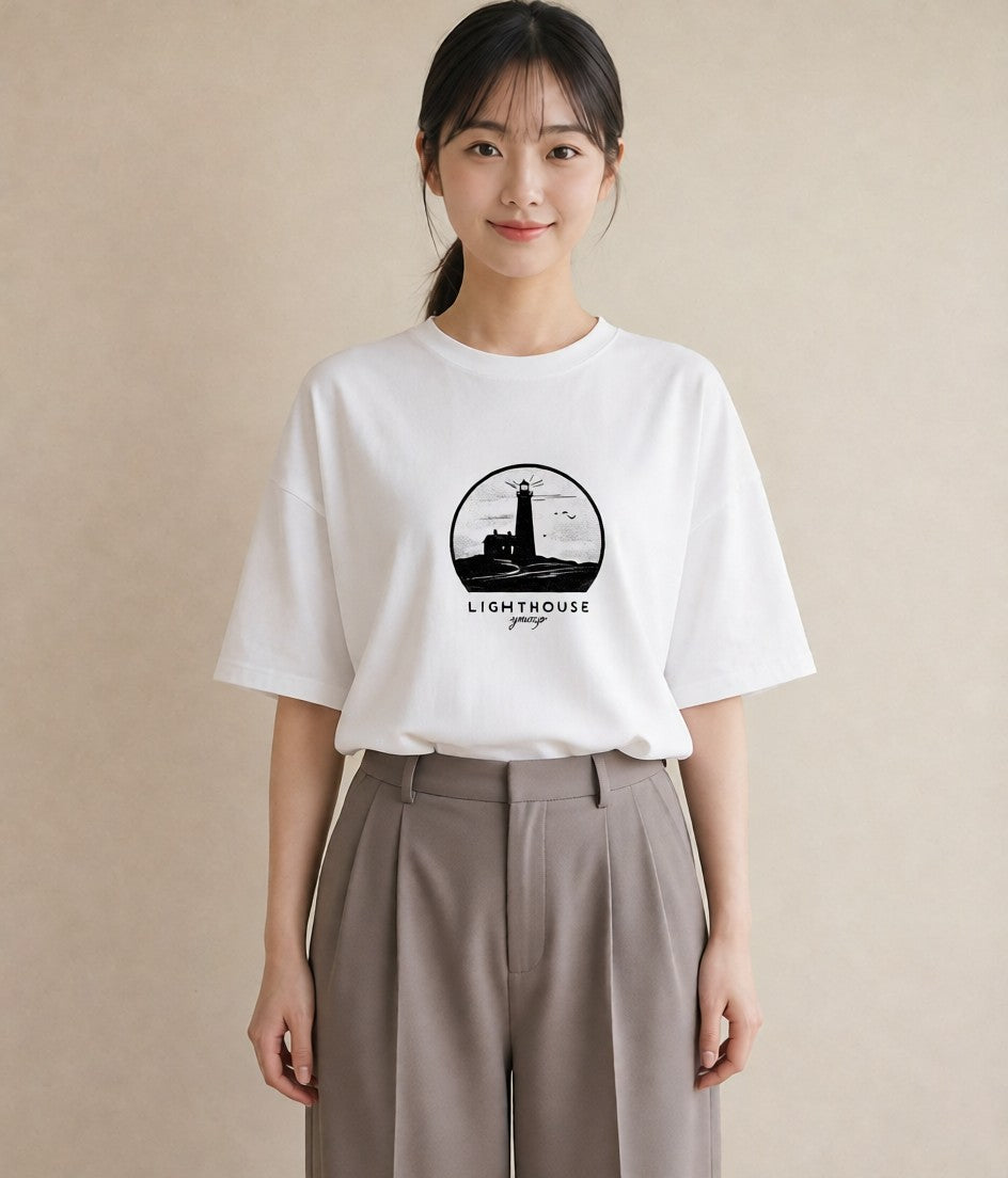 デザインTシャツ レディース 灯台 霧 海 ナチュラル アンティーク イラスト 個性的 在宅 公園 白T