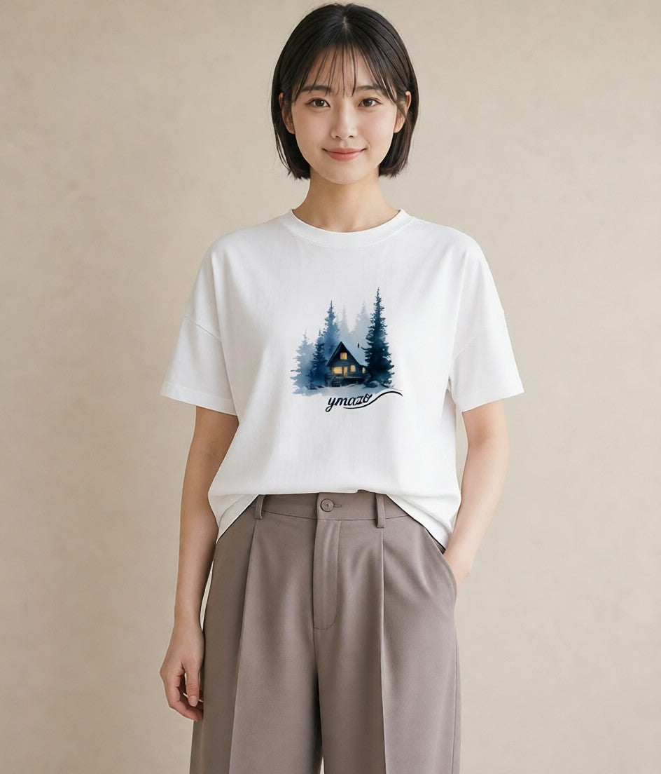 プリントTシャツ レディース 湖畔の小屋 湖 小屋 ナチュラル アンティーク イラスト 線画 ペアコーデ 秋コーデ 白T
