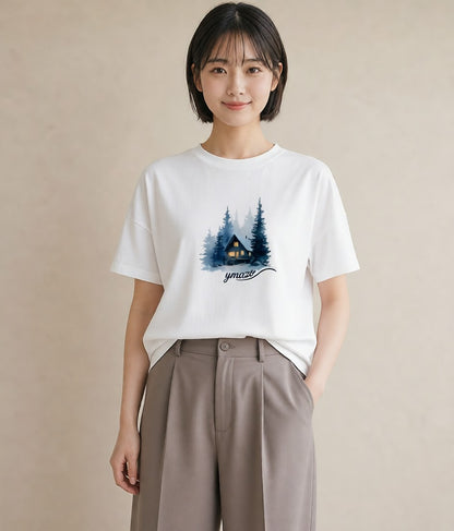 プリントTシャツ レディース 湖畔の小屋 湖 小屋 ナチュラル アンティーク イラスト 線画 ペアコーデ 秋コーデ 白T