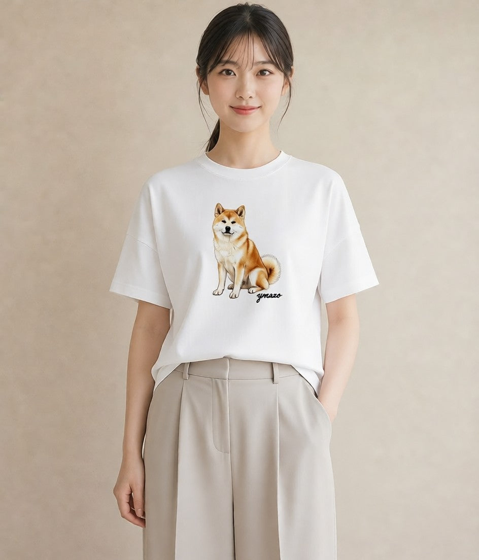 半袖Tシャツ レディース 秋田犬 犬 いぬ イラスト カフェコーデ ミセス 春コーデ 白T