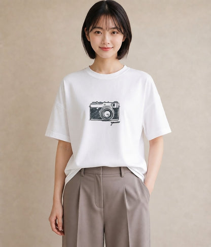 デザインTシャツ レディース カメラ フィルムカメラ レトロカメラ イラスト ラフ ビーチ デイリーウェア 白T
