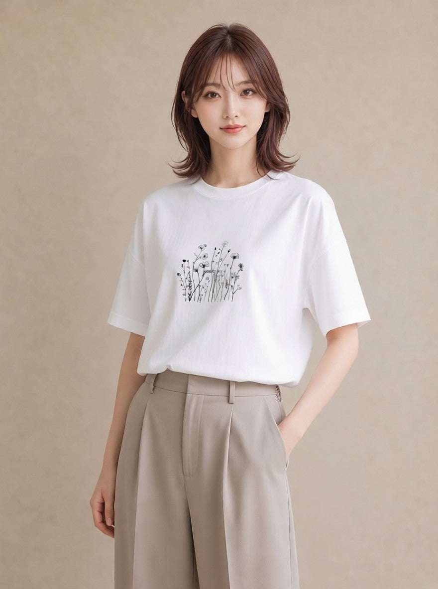プリントTシャツ レディース 小花 花 フラワー イラスト ラフ 普段着 週末コーデ 白T