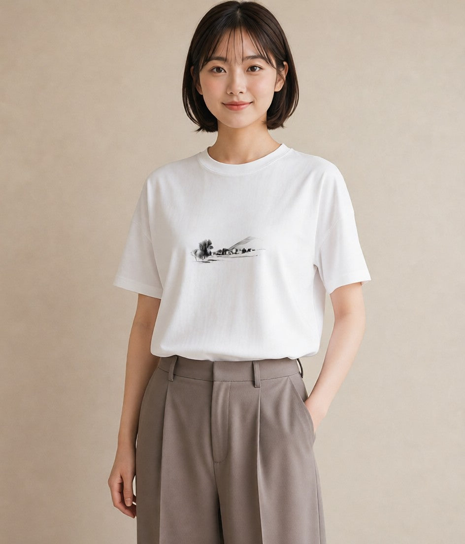 半袖Tシャツ レディース 遠い家と鳥 風景 鳥 ナチュラル アンティーク イラスト きれいめ 秋コーデ おしゃれギフト 白T