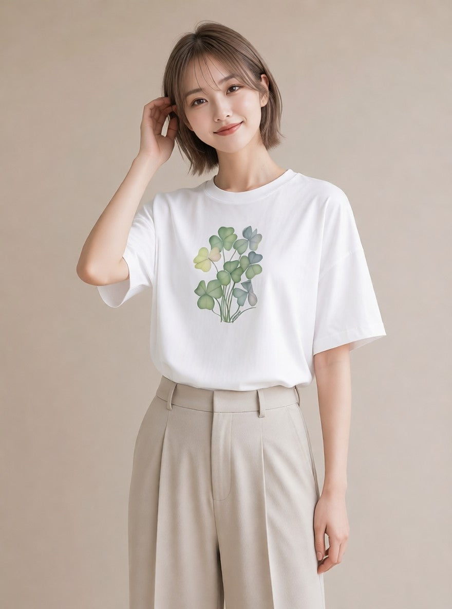 デザインTシャツ レディース クローバー 四つ葉 花 花柄 イラスト きれいめカジュアル 通勤 在宅 白T
