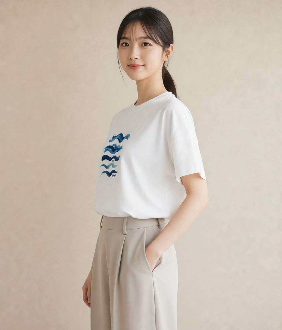プリントTシャツ レディース 波 星空 宇宙 イラスト 水彩風 カジュアルコーデ 買い物 白T