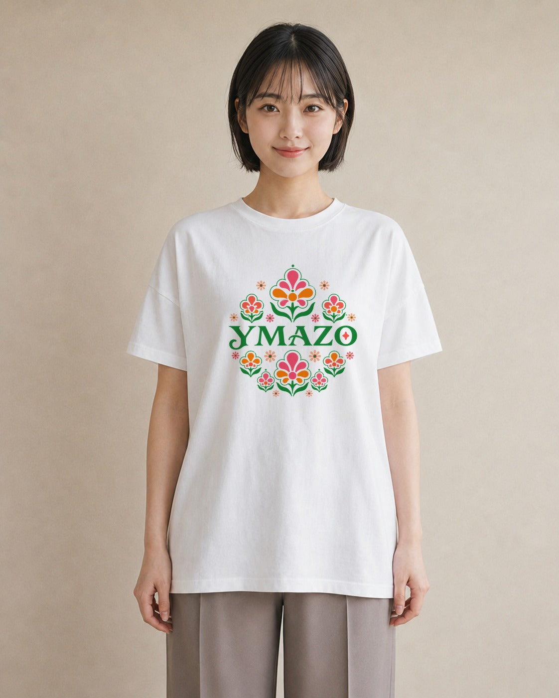 【受注生産】YMAZO Tシャツ レディース 半袖 オーバーサイズ 花柄 フローラル ボタニカル 花 ブーケ 白T 綿100% ホワイト M L 韓国っぽい フェミニン くすみカラー デイリー お出かけ ギフト 20｜花便り（大きめプリント