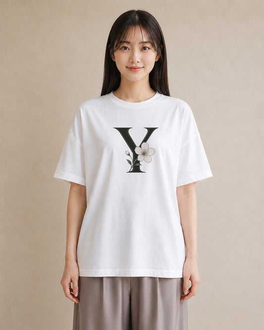 【受注生産】YMAZO Tシャツ レディース 半袖 ゆったり いちご イチゴ 苺 ストロベリー フルーツ 白T 綿100% ホワイト M L フェミニン 韓国っぽい くすみカラー 推し活 デイリー 2026新作 ギフ｜イニシャルY（大きめプ