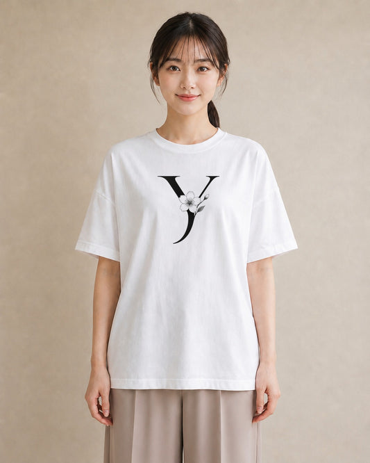 【受注生産】YMAZO Tシャツ レディース 半袖 オーバーサイズ いちご イチゴ 苺 ストロベリー フルーツ 白T 綿100% ホワイト M L 手描き フェミニン ニュアンス 通勤 カジュアル ギフト 2026新｜Y字ロゴ（スタンダード