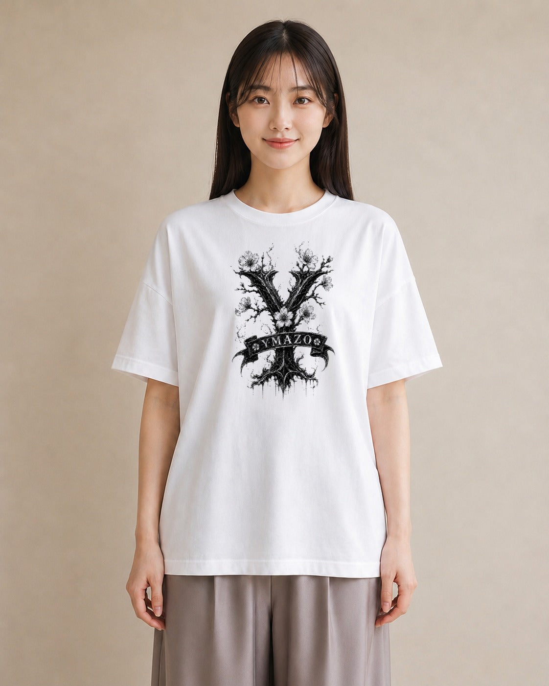 【受注生産】YMAZO Tシャツ レディース 半袖 ゆったり 花柄 フローラル ボタニカル 花 ブーケ 白T 綿100% ホワイト M L くすみカラー 韓国っぽい 大人可愛い リンクコーデ カジュアル 父の日 初夏｜イニシャルY（大きめプ
