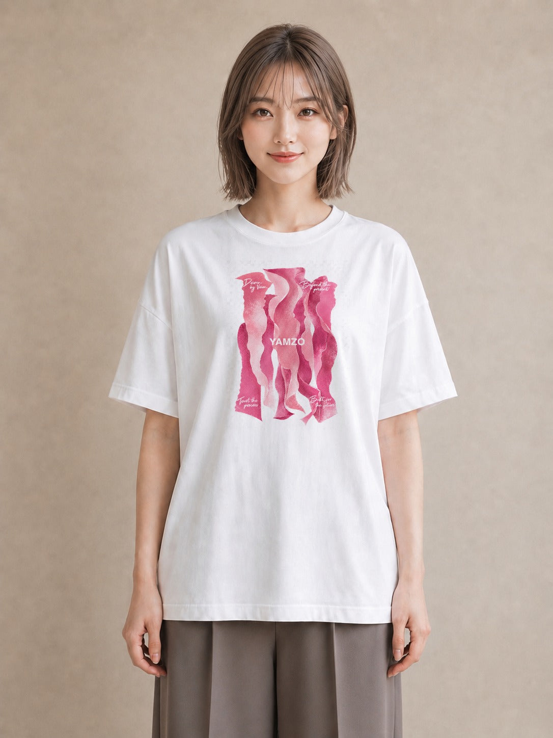 【受注生産】YMAZO Tシャツ レディース 半袖 オーバーサイズ イラスト アート デザイン 白T 綿100% ホワイト M L ナチュラル ニュアンス 韓国っぽい デート 推し活 2026新作 プレゼント 初夏｜YMAZO art（大き