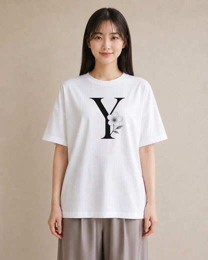 【受注生産】YMAZO Tシャツ レディース 半袖 ゆったり いちご イチゴ 苺 ストロベリー フルーツ 白T 綿100% ホワイト M L 手描き 韓国っぽい 大人可愛い カジュアル お出かけ 初夏 父の日 ギフト｜イニシャルY（大きめプ