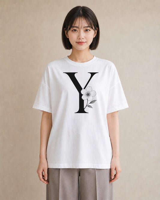 【受注生産】YMAZO Tシャツ レディース 半袖 ゆったり いちご イチゴ 苺 ストロベリー フルーツ 白T 綿100% ホワイト M L 手描き 韓国っぽい 大人可愛い カジュアル お出かけ 初夏 父の日 ギフト｜イニシャルY（大きめプ